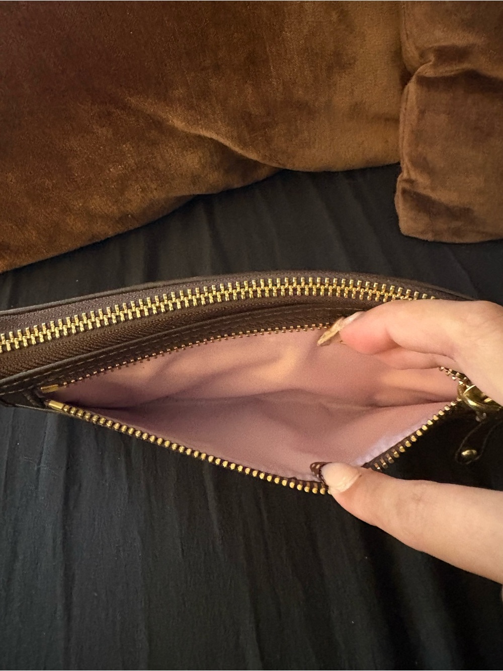 Vintage Coach brown wristlet/wallet - Picture 3 of 6
